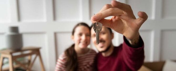 pareja evito los errores comunes al comprar tu primera casa