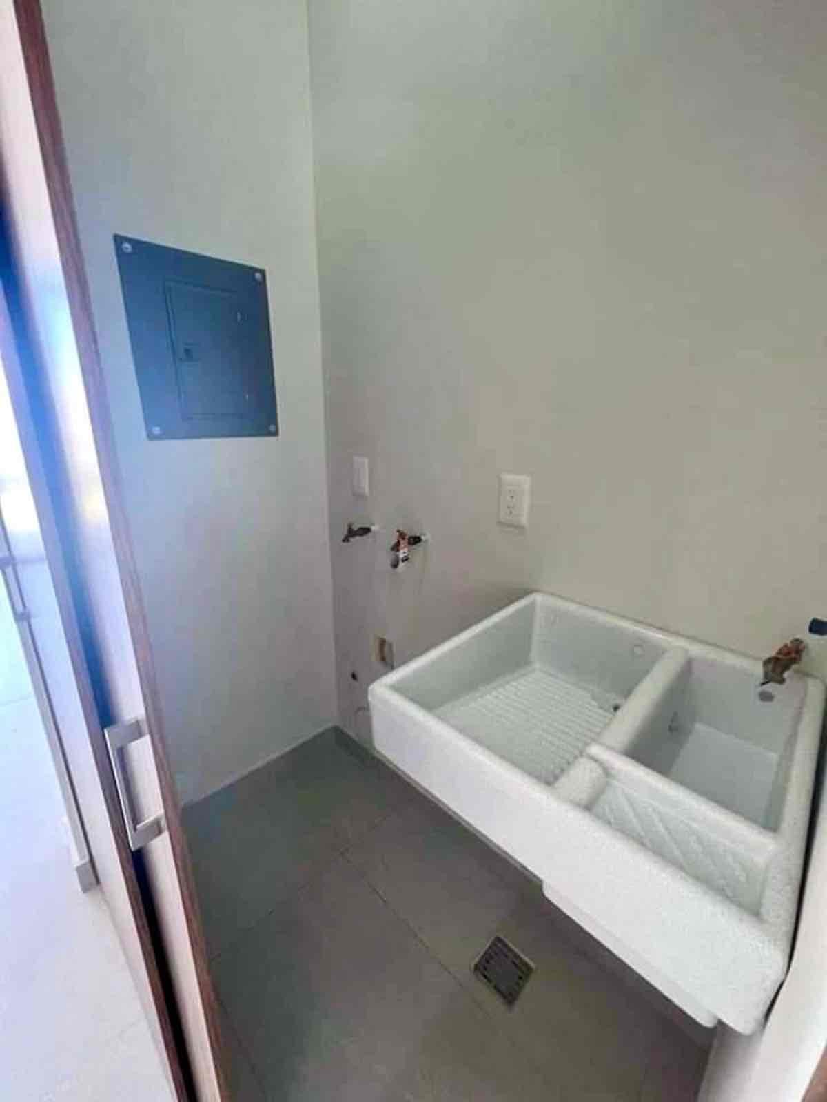 cuarto de servicio en departamento en venta en araquuna nayarit