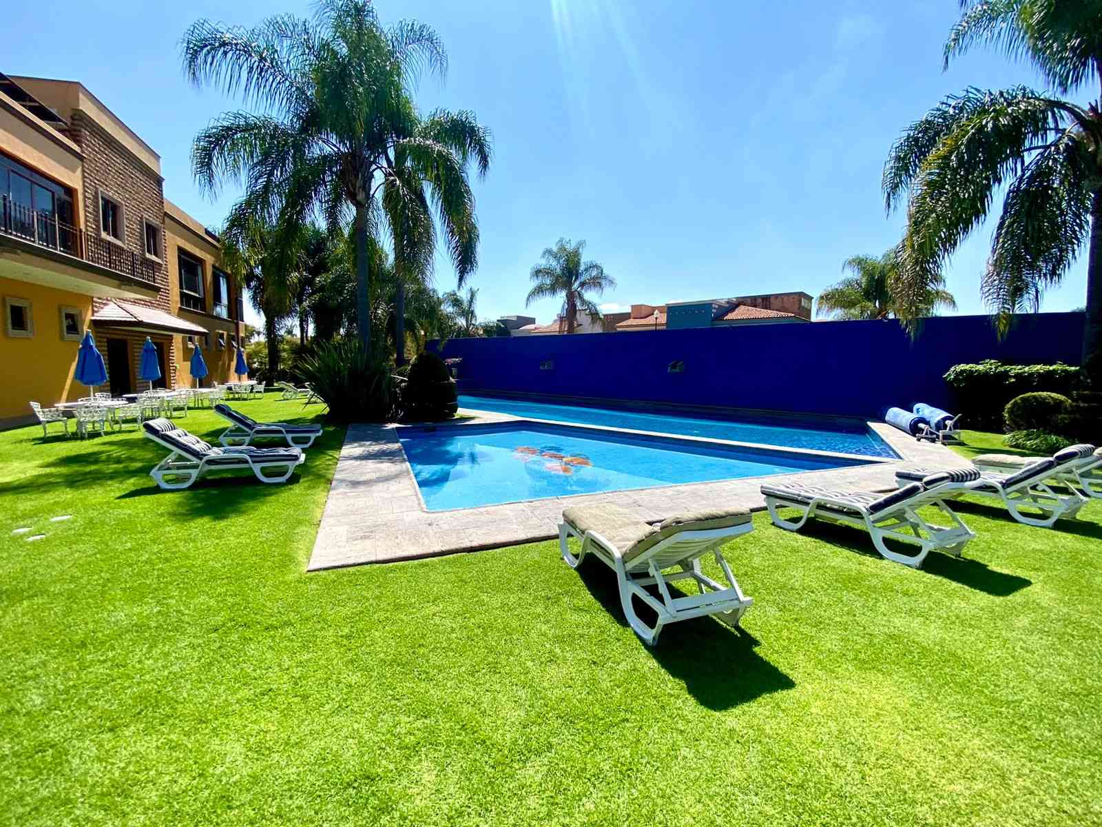alberca en terreno en venta en los manzanos tlajomulco
