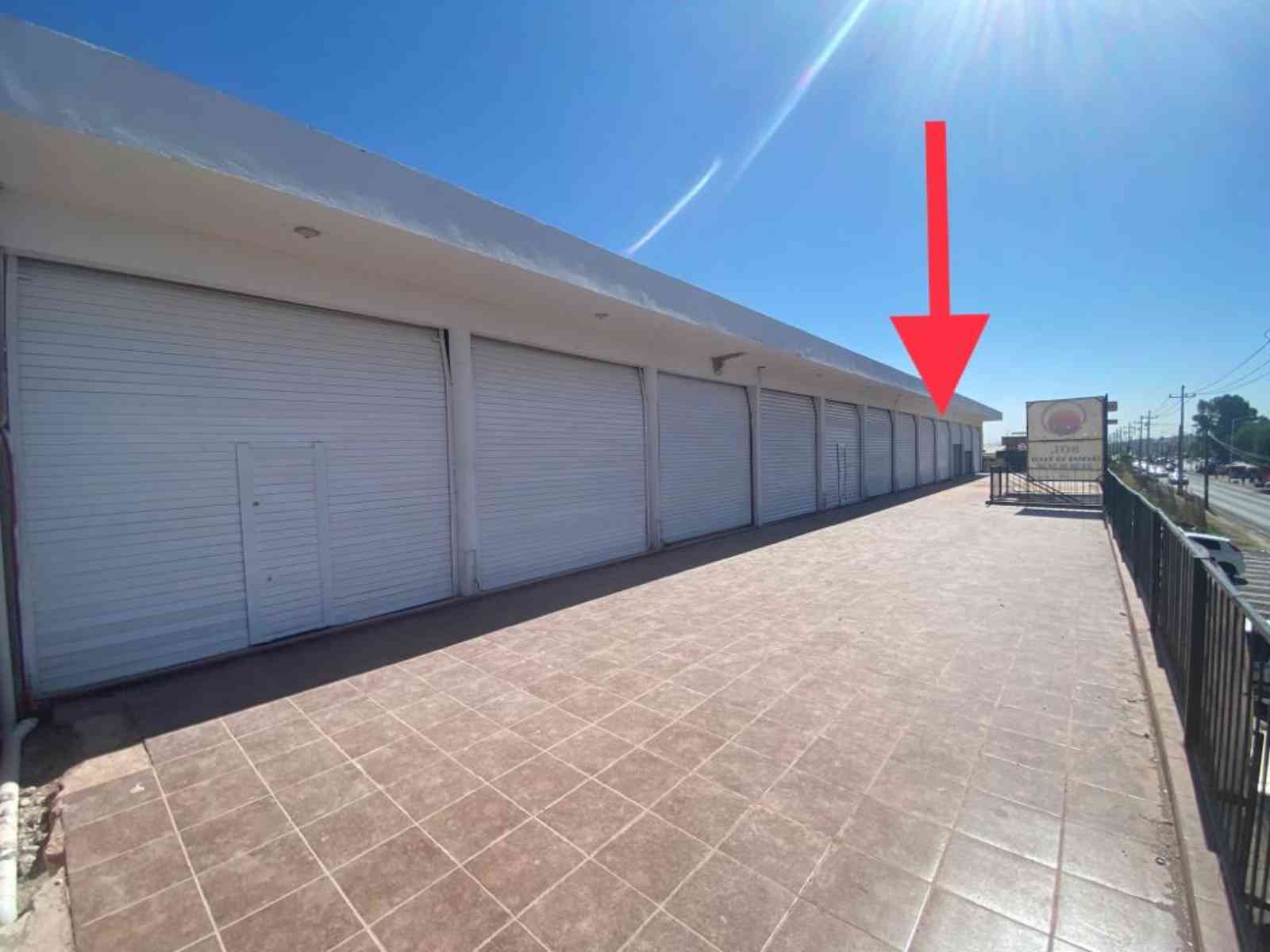 frente de Local en Puesta del Sol Tlajomulco en Venta