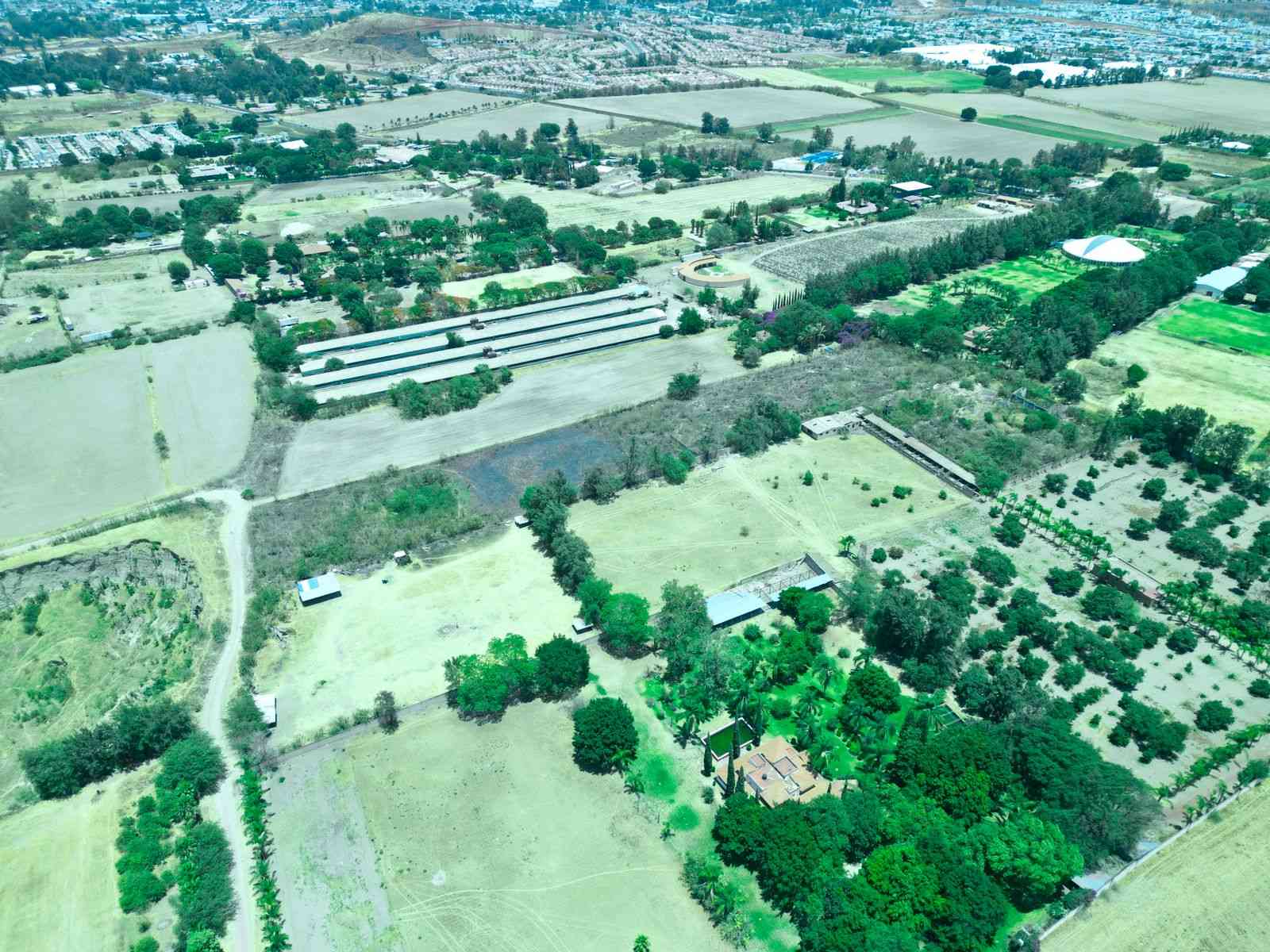 vista aérea terreno en venta en rincón de los copales tlajomulco